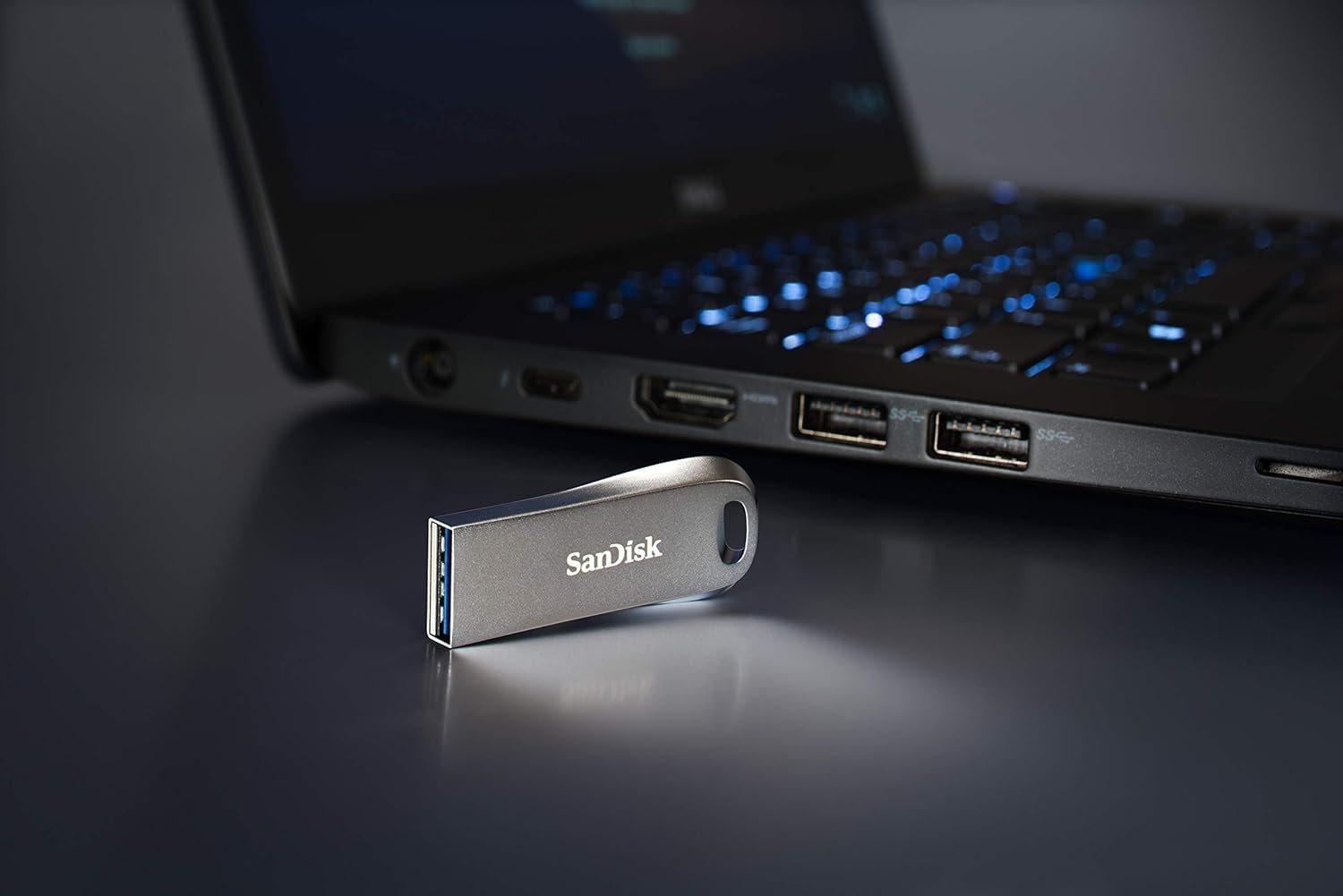 Pendrive SanDisk 32GB Ultra Luxe USB 3.1 Gen 1 Flash Drive - 150MB/s, Metal Casing | SDCZ74-032G-I35