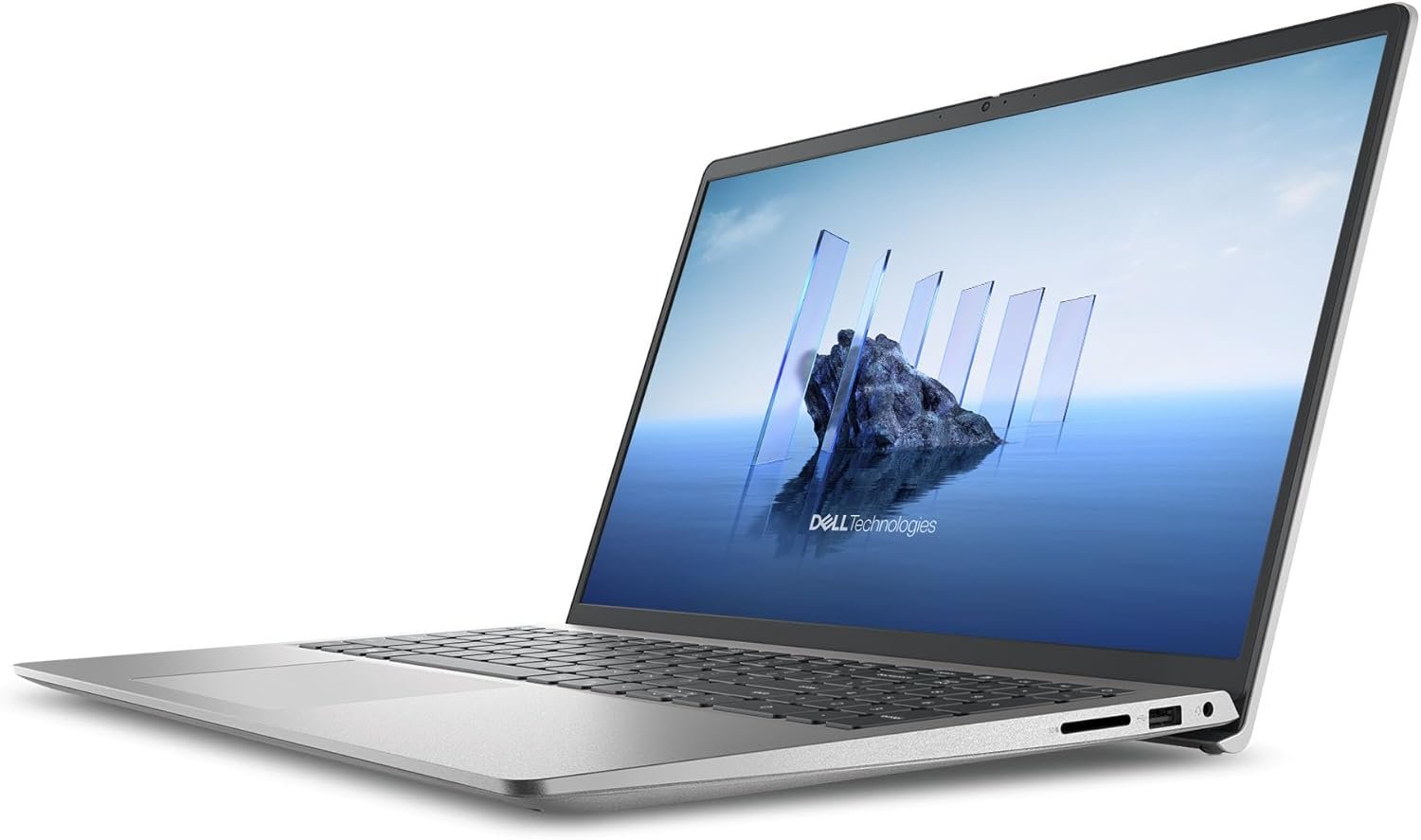 Laptop Dell 14 DC14250 | 14″ FHD+ anti-glare IPS display (300 nits). Powered by Intel Core 3 100U (14th Gen), 8GB DDR5 RAM, 512GB NVMe SSD. Includes Windows 11, Office H&S 2024, M365, backlit keyboard, and backpack in Platinum Silver.